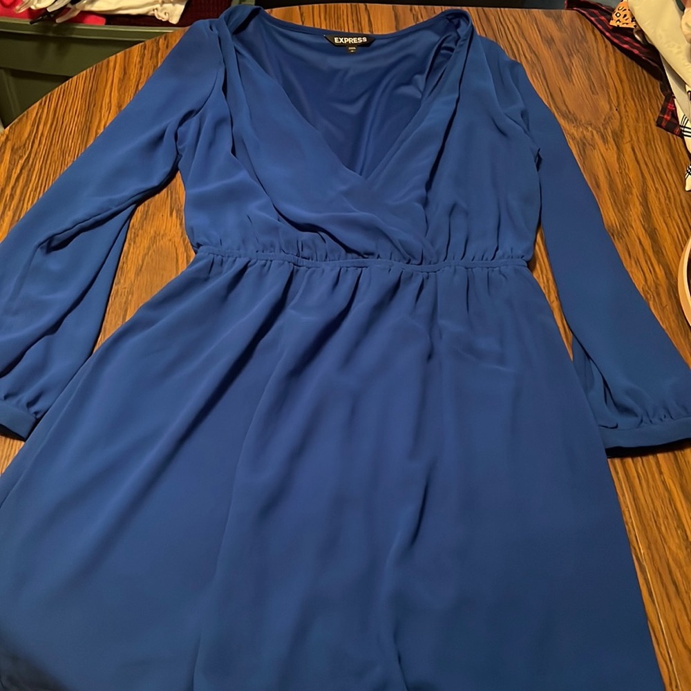 Express dress - Picture 2 of 2